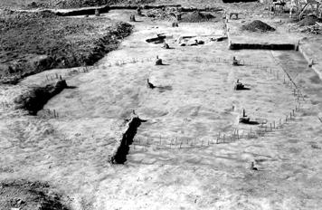 <img typeof="foaf:Image" src="http://statelibrarync.org/learnnc/sites/default/files/images/Wall.jpg" width="356" height="232" alt="Archaeological traces of a round house at the Wall site" title="Archaeological traces of a round house at the Wall site" /> <img typeof="foaf:Image" src="http://statelibrarync.org/learnnc/sites/default/files/images/Wall.jpg" width="356" height="232" alt="Archaeological traces of a round house at the Wall site" title="Archaeological traces of a round house at the Wall site" />