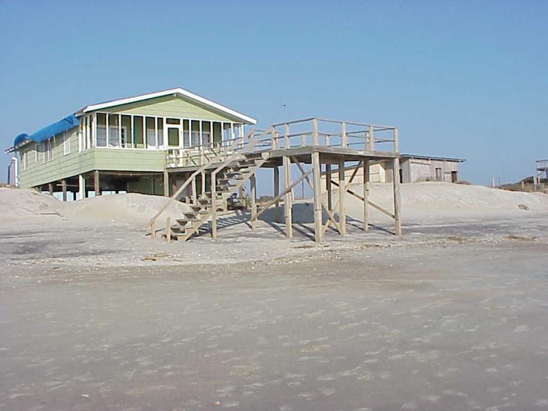 <img typeof="foaf:Image" src="http://statelibrarync.org/learnnc/sites/default/files/images/accreting_beach.jpg" width="1024" height="768" alt="Accreting beach after Floyd" title="Accreting beach after Floyd" /> <img typeof="foaf:Image" src="http://statelibrarync.org/learnnc/sites/default/files/images/accreting_beach.jpg" width="1024" height="768" alt="Accreting beach after Floyd" title="Accreting beach after Floyd" />