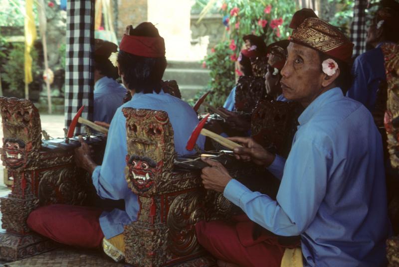 <img typeof="foaf:Image" src="http://statelibrarync.org/learnnc/sites/default/files/images/bali_225.jpg" width="1024" height="686" alt="Balinese gamelan musicians perform" title="Balinese gamelan musicians perform" /> <img typeof="foaf:Image" src="http://statelibrarync.org/learnnc/sites/default/files/images/bali_225.jpg" width="1024" height="686" alt="Balinese gamelan musicians perform" title="Balinese gamelan musicians perform" />