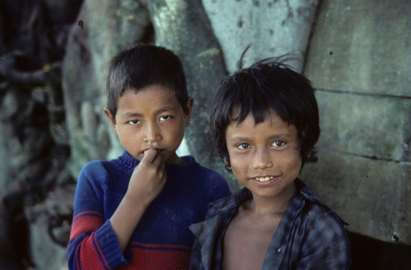 <img typeof="foaf:Image" src="http://statelibrarync.org/learnnc/sites/default/files/images/nepal_022.jpg" width="1024" height="675" /> <img typeof="foaf:Image" src="http://statelibrarync.org/learnnc/sites/default/files/images/nepal_022.jpg" width="1024" height="675" />