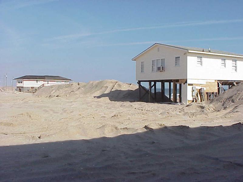 <img typeof="foaf:Image" src="http://statelibrarync.org/learnnc/sites/default/files/images/new_dunes.jpg" width="1024" height="768" alt="New dunes" title="New dunes" /> <img typeof="foaf:Image" src="http://statelibrarync.org/learnnc/sites/default/files/images/new_dunes.jpg" width="1024" height="768" alt="New dunes" title="New dunes" />