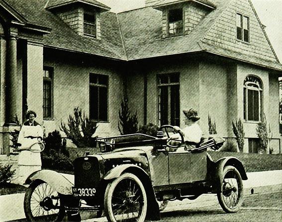 <img typeof="foaf:Image" src="http://statelibrarync.org/learnnc/sites/default/files/images/p217.jpg" width="567" height="446" alt="A car in front of a suburban home, 1915" title="A car in front of a suburban home, 1915" /> <img typeof="foaf:Image" src="http://statelibrarync.org/learnnc/sites/default/files/images/p217.jpg" width="567" height="446" alt="A car in front of a suburban home, 1915" title="A car in front of a suburban home, 1915" />