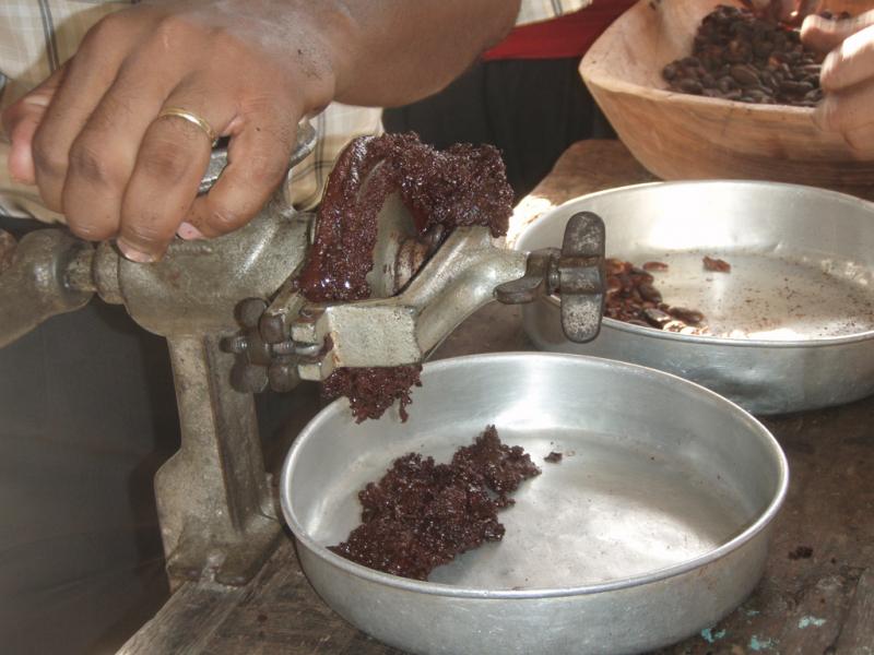 <img typeof="foaf:Image" src="http://statelibrarync.org/learnnc/sites/default/files/images/p7080641r.jpg" width="1024" height="768" alt="Grinding cacao seeds" title="Grinding cacao seeds" /> <img typeof="foaf:Image" src="http://statelibrarync.org/learnnc/sites/default/files/images/p7080641r.jpg" width="1024" height="768" alt="Grinding cacao seeds" title="Grinding cacao seeds" />