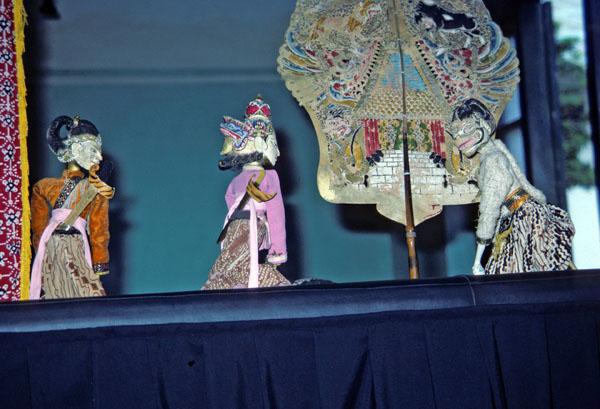<img typeof="foaf:Image" src="http://statelibrarync.org/learnnc/sites/default/files/images/thai_rama_203.jpg" width="600" height="409" alt="Rama and Hanuman go to meet Sita at a wood puppet performance" title="Rama and Hanuman go to meet Sita at a wood puppet performance" /> <img typeof="foaf:Image" src="http://statelibrarync.org/learnnc/sites/default/files/images/thai_rama_203.jpg" width="600" height="409" alt="Rama and Hanuman go to meet Sita at a wood puppet performance" title="Rama and Hanuman go to meet Sita at a wood puppet performance" />