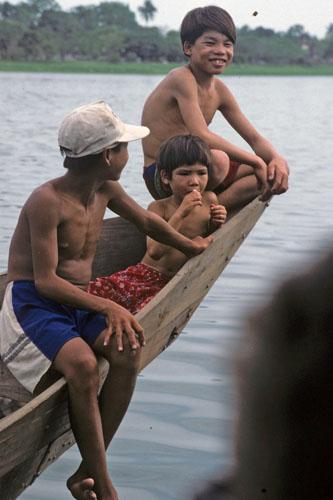 <img typeof="foaf:Image" src="http://statelibrarync.org/learnnc/sites/default/files/images/vietnam_007.jpg" width="333" height="500" /> <img typeof="foaf:Image" src="http://statelibrarync.org/learnnc/sites/default/files/images/vietnam_007.jpg" width="333" height="500" />