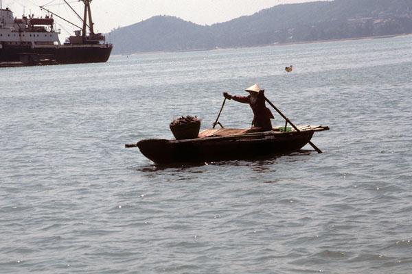 <img typeof="foaf:Image" src="http://statelibrarync.org/learnnc/sites/default/files/images/vietnam_029.jpg" width="600" height="400" /> <img typeof="foaf:Image" src="http://statelibrarync.org/learnnc/sites/default/files/images/vietnam_029.jpg" width="600" height="400" />