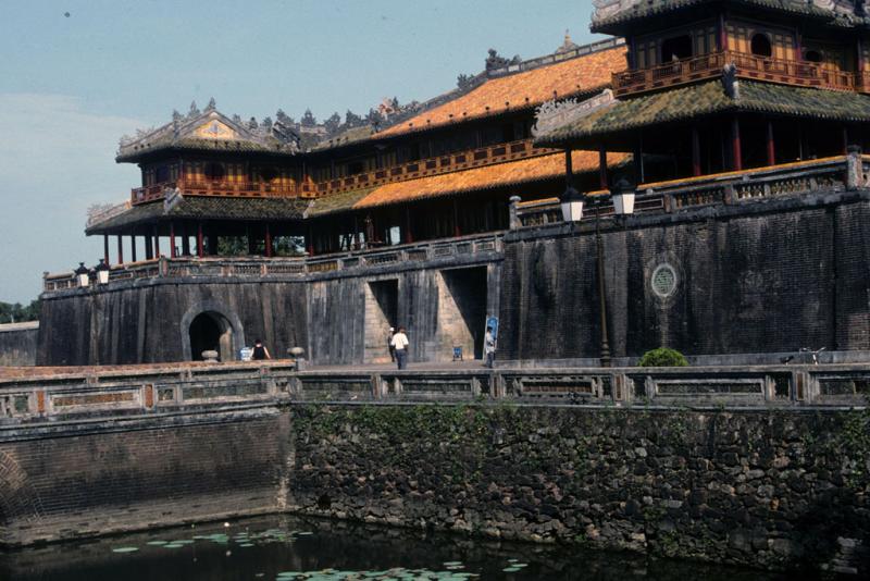 <img typeof="foaf:Image" src="http://statelibrarync.org/learnnc/sites/default/files/images/vietnam_093.jpg" width="1024" height="683" alt="Noontime Gate/main entrance, Imperial City, Hue" title="Noontime Gate/main entrance, Imperial City, Hue" /> <img typeof="foaf:Image" src="http://statelibrarync.org/learnnc/sites/default/files/images/vietnam_093.jpg" width="1024" height="683" alt="Noontime Gate/main entrance, Imperial City, Hue" title="Noontime Gate/main entrance, Imperial City, Hue" />