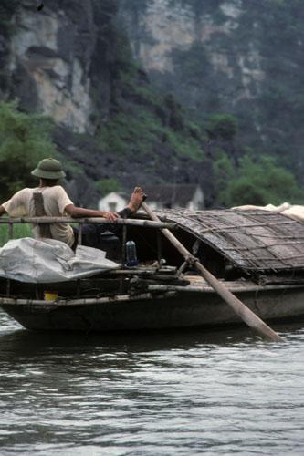 <img typeof="foaf:Image" src="http://statelibrarync.org/learnnc/sites/default/files/images/vietnam_105.jpg" width="333" height="500" /> <img typeof="foaf:Image" src="http://statelibrarync.org/learnnc/sites/default/files/images/vietnam_105.jpg" width="333" height="500" />