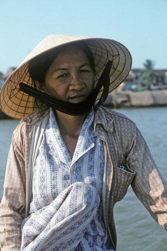 <img typeof="foaf:Image" src="http://statelibrarync.org/learnnc/sites/default/files/images/vietnam_188.jpg" width="333" height="500" /> <img typeof="foaf:Image" src="http://statelibrarync.org/learnnc/sites/default/files/images/vietnam_188.jpg" width="333" height="500" />