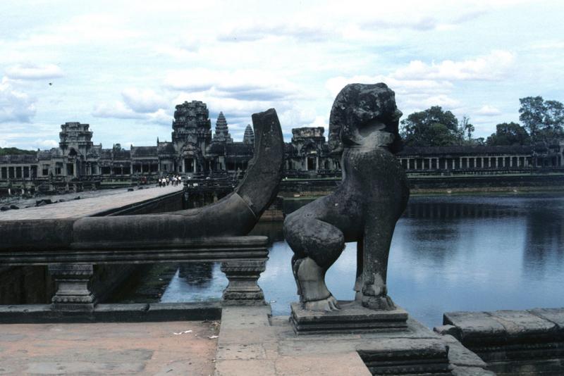 <img typeof="foaf:Image" src="http://statelibrarync.org/learnnc/sites/default/files/images/vietnam_200.jpg" width="1024" height="683" alt="Moat, guardian lion statue, Angkor Wat" title="Moat, guardian lion statue, Angkor Wat" /> <img typeof="foaf:Image" src="http://statelibrarync.org/learnnc/sites/default/files/images/vietnam_200.jpg" width="1024" height="683" alt="Moat, guardian lion statue, Angkor Wat" title="Moat, guardian lion statue, Angkor Wat" />
