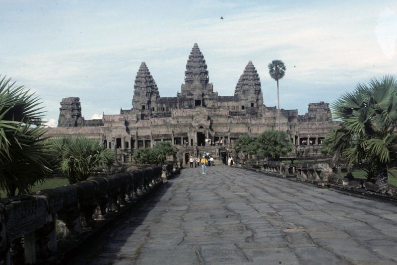 <img typeof="foaf:Image" src="http://statelibrarync.org/learnnc/sites/default/files/images/vietnam_208.jpg" width="1024" height="683" alt="Angkor Wat" title="Angkor Wat" /> <img typeof="foaf:Image" src="http://statelibrarync.org/learnnc/sites/default/files/images/vietnam_208.jpg" width="1024" height="683" alt="Angkor Wat" title="Angkor Wat" />